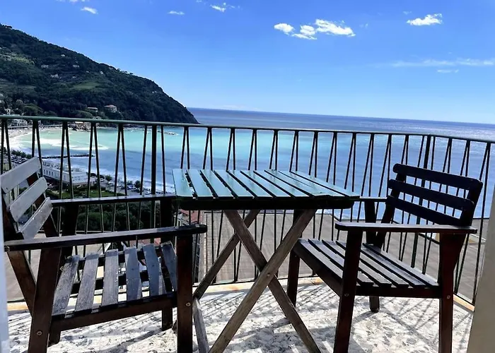 Ocean View Villa With Fast Wi-Fi And Elevator To Town