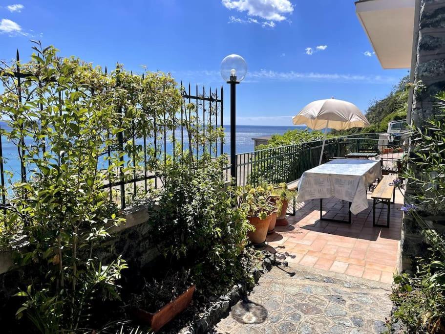 Ocean View With Fast Wi-fi And Elevator To Town Levanto